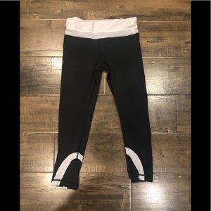 GUC Lululemon Capri length leggings